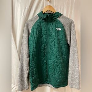 Great condition The North Face green/ grey jacket. No rips, holes or stains